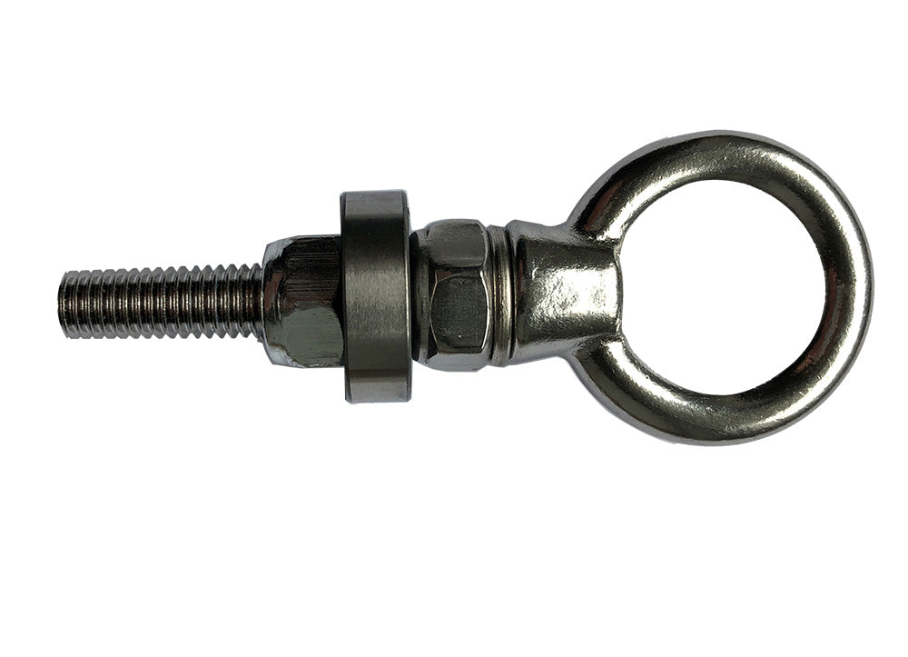 Das Bild zeigt das Crossbar Portable Gym mit einer Nahaufnahme der Ringhalterung und der Verschraubung des Kugellagers. Die Ringhalterung ist stabil und ermöglicht eine Vielzahl von Übungen, während das Kugellager eine reibungslose Bewegung der Stange gewährleistet. Das tragbare Fitnessgerät ist kompakt und einfach zu transportieren, aber trotzdem robust genug, um anspruchsvolle Workouts zu bewältigen. Mit dem Crossbar Portable Gym können Sie Ihren Oberkörper und Ihre Arme effektiv trainieren.